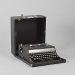 547504 Typewriter